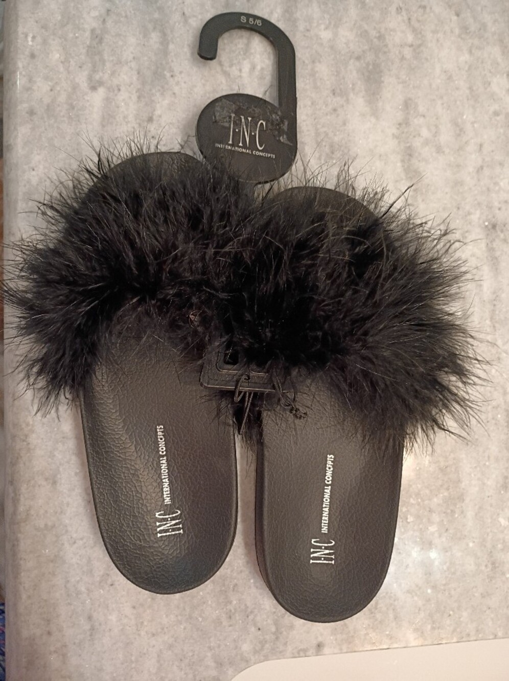 INC International Concepts Women's Black Feather Slipper Slides Size Small New